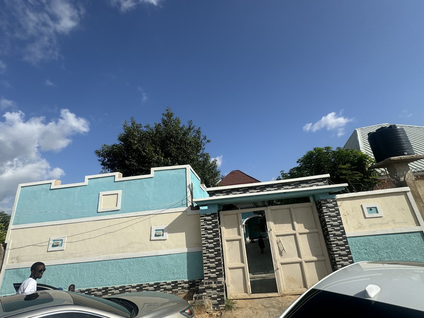 3 bedroom house with BQ